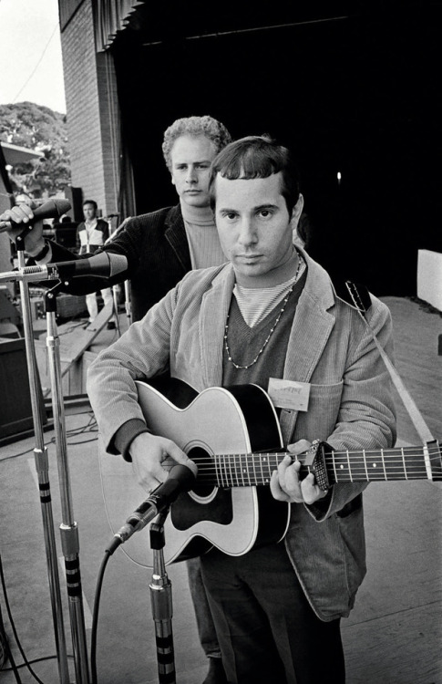 artieandthegiftfromgod: Simon and Garfunkel , Monterey Pop Festival.