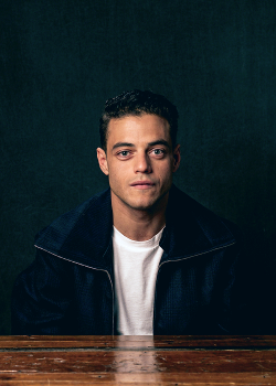 celebritiesofcolor:  Rami Malek poses for