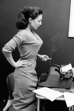 heck-yeah-old-tech:  retrogasm:  Secretary