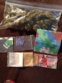 bluntgodslowedup:   14g of Green Cheese x110 doses of 25b-NBOMe x50 doses of 25c-NBOMe 250mg Etizolam .1/100mg of MDMA x2 doses of 100ug LSD-25 blotter x10 doses of 140ug LSD-25 blotter  