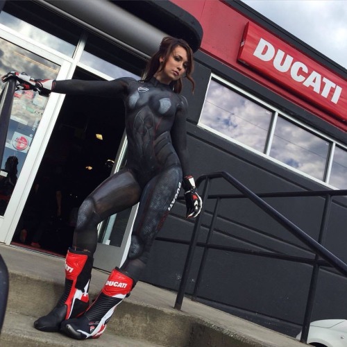 XXXDiavel Blanca Plata body paint inspired by the Ducati XDiavel