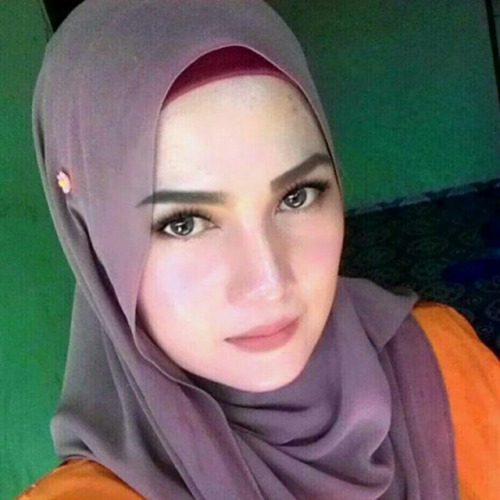 iqah36:Siti Mahana 40 Janda JB…….nak gambar dia lagi Reblog banyak2