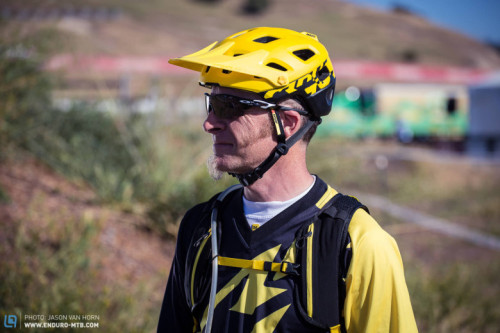 aces5050: (via Sea Otter 2015 | Mavic’s New Crossmax Pro Helmet | ENDURO Mountainbike Magazine)