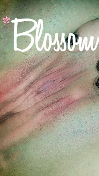 hockeymomann:  6 months since my wet pussy has been touched! Can’t wait to feel a big fat cock again 🍆🍆🍆 & be filled with cum 😋😻👅