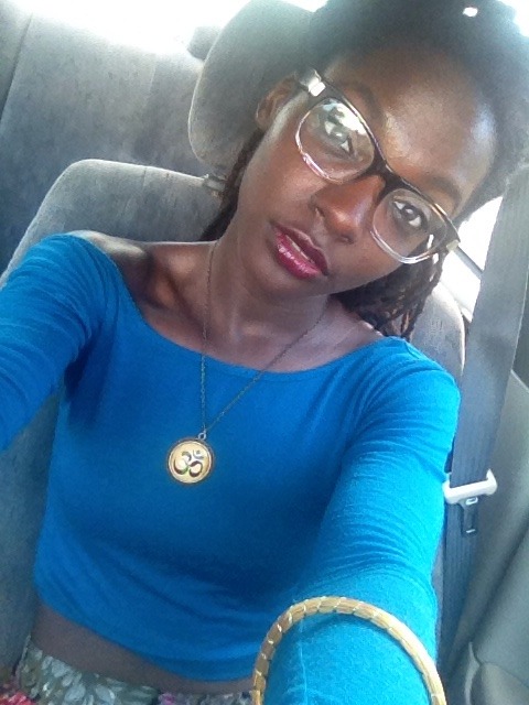skinthecolorofloveitself:  chaoticmurder:  skinthecolorofloveitself:  Blue is so nice for our dark complexion.  Slayyyy ma slayyyy  Thank ya, beauty <3
