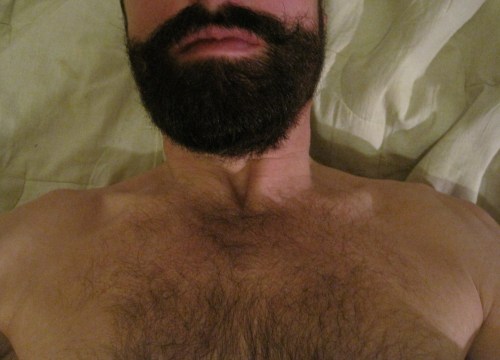 beardburnme:  Severely in lust with this one. Thanx for the submit sexy!!!!