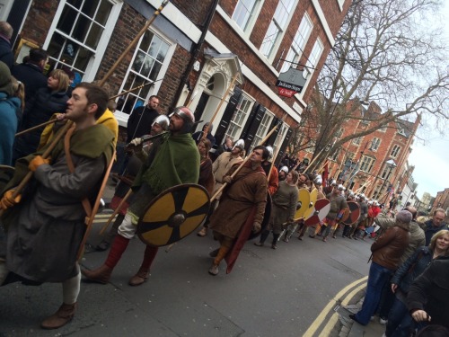 hedendom:March To CoppergateThe Jorvik Vikingr march from Deansgate to Coppergate in preparation for