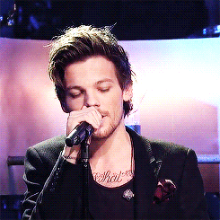 stylin-library:  Through The Dark - Louis 