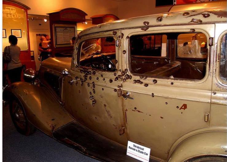 joker-702:  chelshe:  sixpenceee:   This is the actual car used by Bonnie and Clyde.