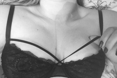 ohmypiercednipples: Treated my self to a new bra who else is in love?