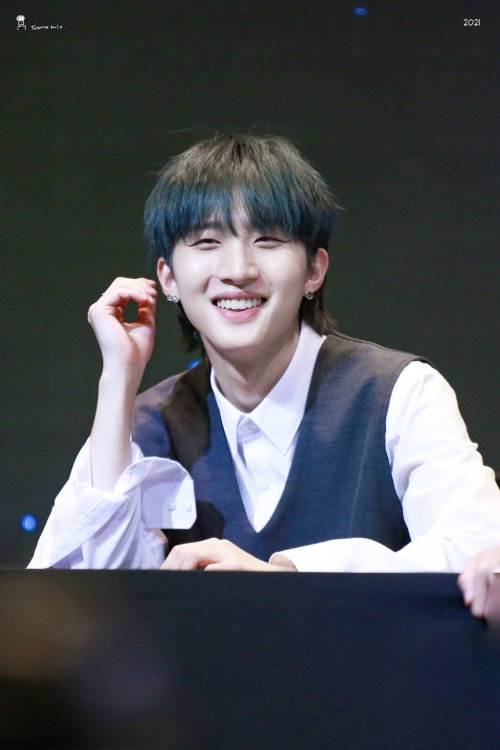 © talented hui – 190810 yongsan fansign