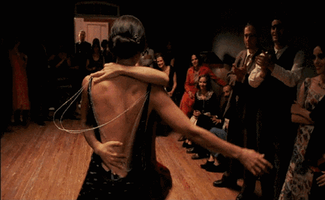 muskming:  Frida  2002 film directed by Julie Taymor 