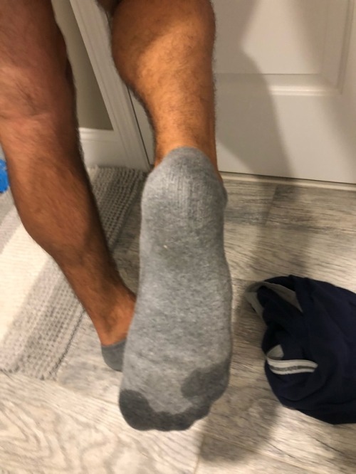collegesocks22:  4th day in a row sweaty gym socks