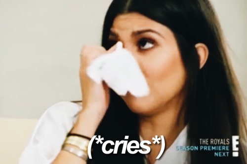 kardashianxfacts:  HAHAHA - i love kourtney.