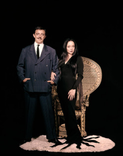 dang-fan:John Astin &amp; Carolyn Jones, The Addams Family, 1964 married life goals