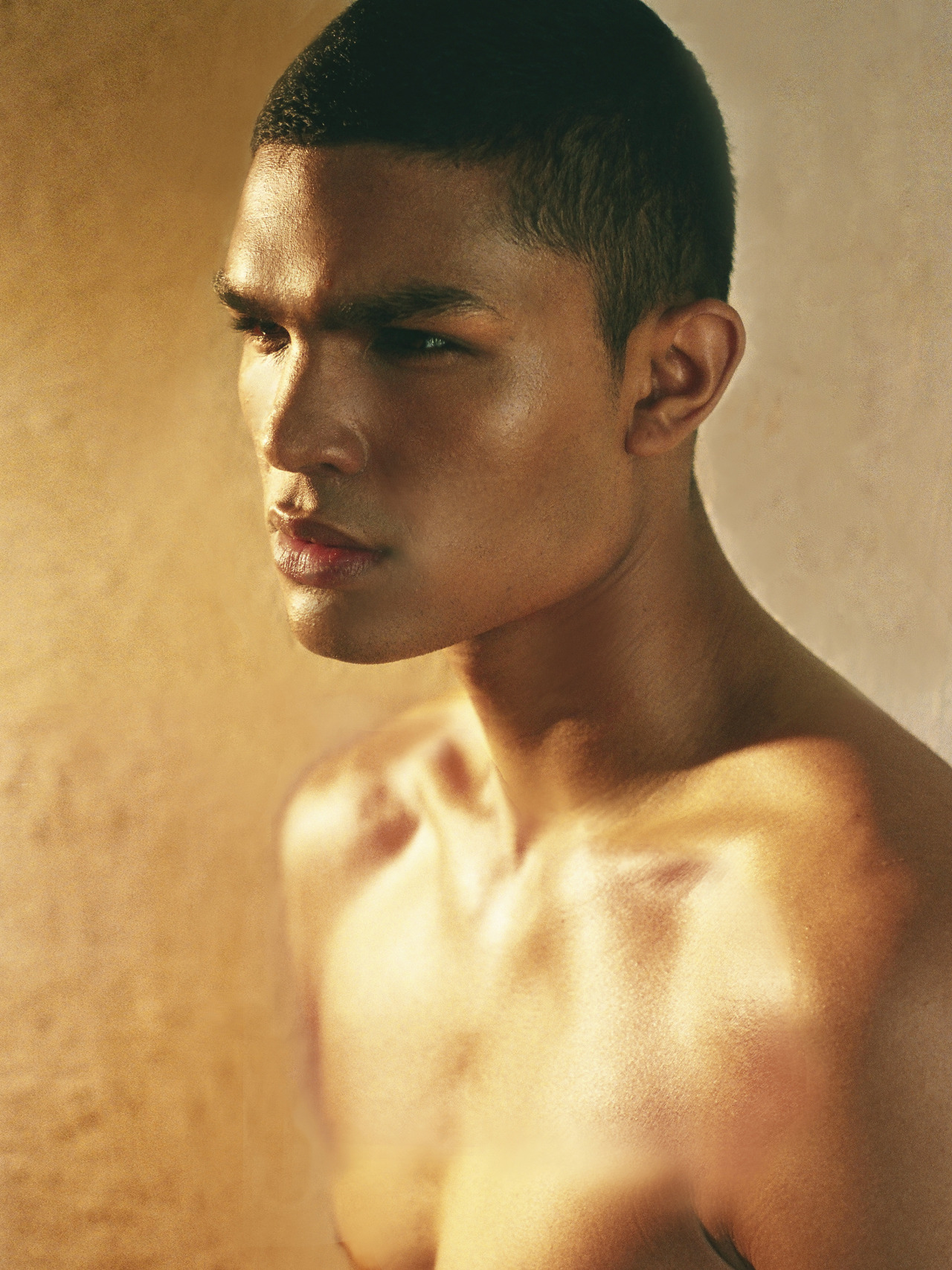 ohthentic:  josephbleu: Phillip in the Golden hue. Oh