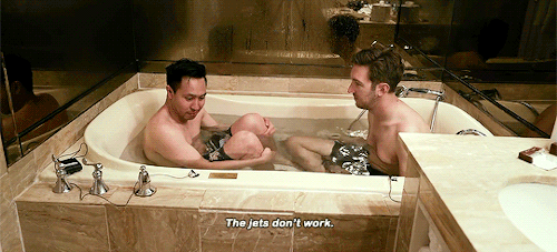 vivienvalentino:♫Two bros chillin’ in a hot tub.♫