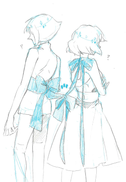 labjusticaholic:  more pearl and lapis  