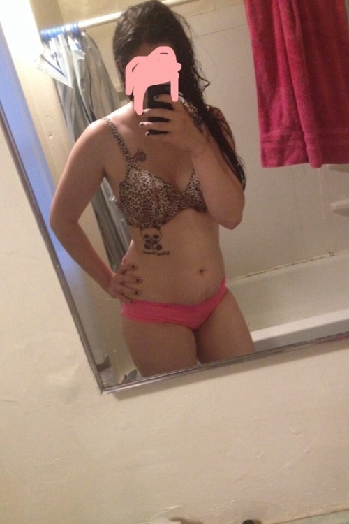 How do you (f)eel about a tatted young lady? A secret site full of spoiled dirty chicks! This Pictur