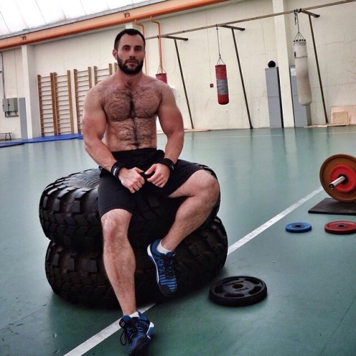 grade-a-beef:  beardburnme:  wonderweissa      (via TumbleOn)