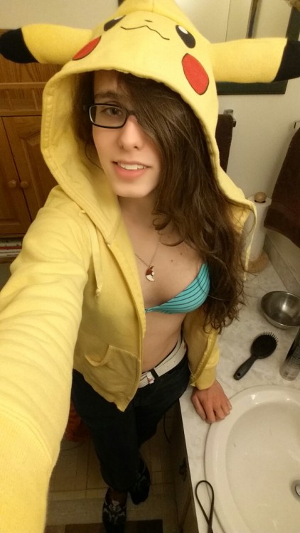 danisandcream:  Pika Piiiii~  And boobs