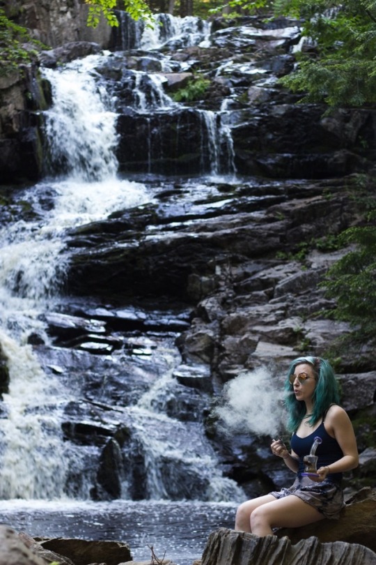 eminemmademedoit:  Waterfall count: 15