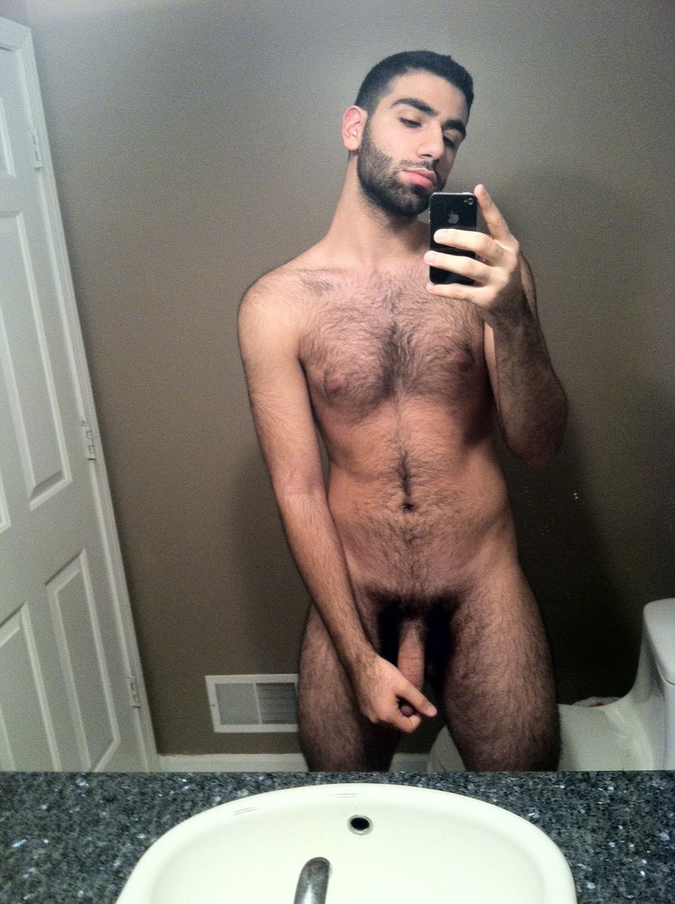 firstfallenangel:  doraspussy:  Lookin good and feelin fine  Fuck he’s beautiful