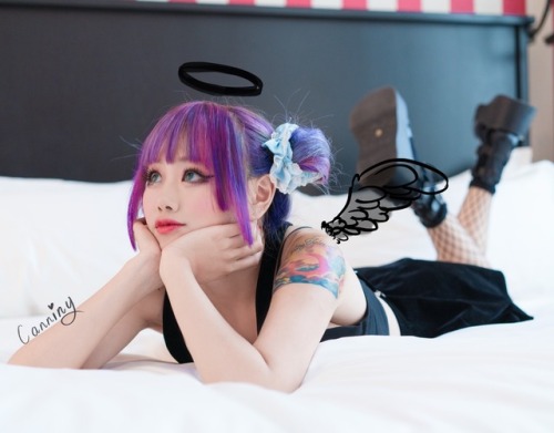 Instagram: canniny Blue-violet hair becomes my fav hair color.
