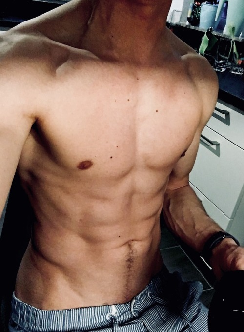 johonas:  Good morning ;). Time for a tea before work calls 💪🏽