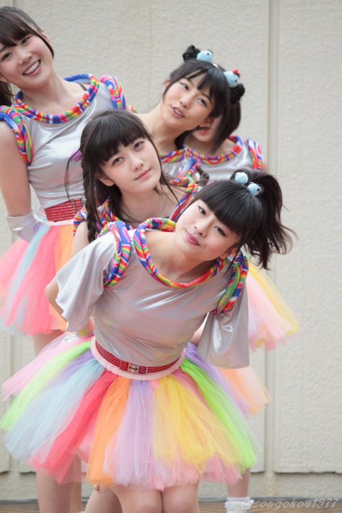 虹のコンキスタドール20160402　5th Single V　「↓エイリアンガール・イン・ニューヨーク↑」 発売記念！先行予約インストアイベント (TOWERmini西武船橋店)