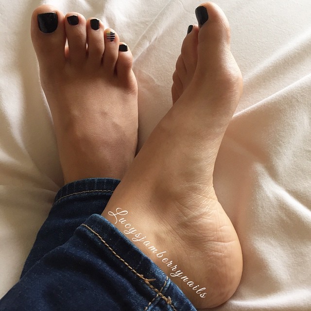 Womens feet, skin and everything I love