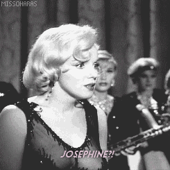 satnin:  Marilyn Monroe and Tony Curtis in Some Like It Hot, 1959. 