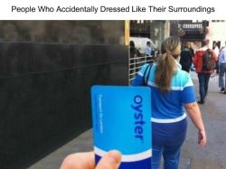 wwinterweb:   People Who Accidentally Dressed Like Their Surroundings (see 10 more)  