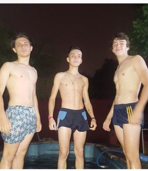 https://horniboisteenbois.tumblr.com/post/169898262825