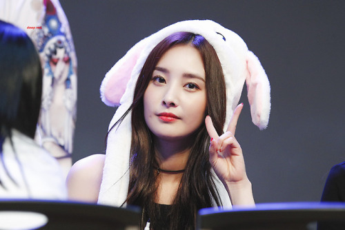 dalshabetglobal:180525 Woohee @ UNI.T Fansign