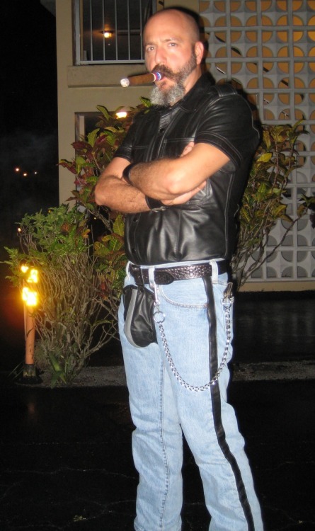 June 28, 2009.  I had just had the codpiece jeans made by Todd at Leatherwerks.  Wanted to show them