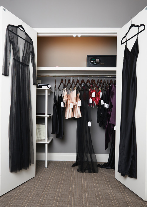 thelingerieaddict:  angelafriedman:  Introducing The Boudoir and Caviar Package at The Warwick Hotel New York!Guests of the Jane Suite can now book this exclusive photoshoot and access a curated selection of Angela Friedman lingerie for purchase.  What