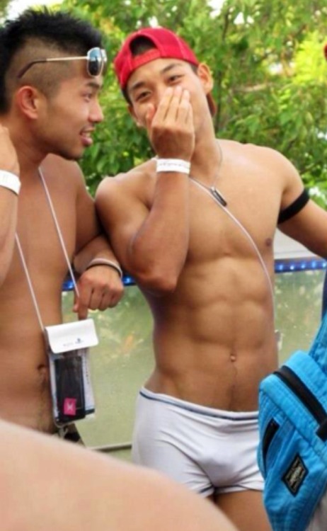 asianmusclefetish:  Original post: http://asianmusclefetish.tumblr.com 