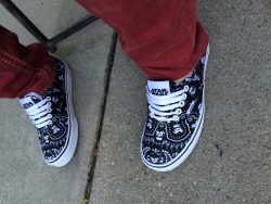 My troopin kicks