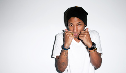 The eternally youthful Pharrell <3 Absolute babe