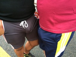 freeballingla:  Twinsies! Freeballingla.tumblr.com