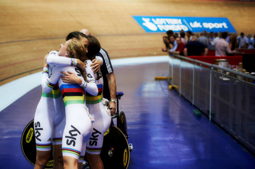 womenscycling: “Celebrations follow as the pressure is lifted and another win enjoyed.” 
