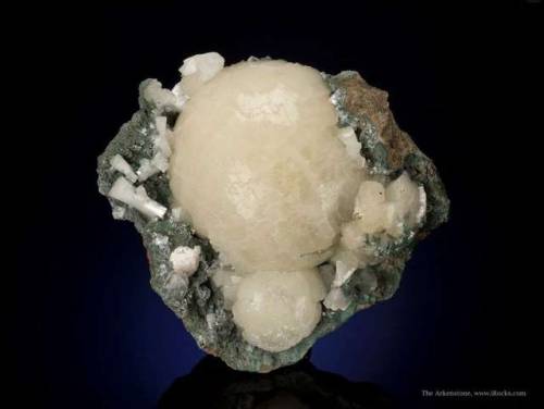 Vanilla ice cream, mineral styleOne of the large family of minerals known as zeolites, like the rest