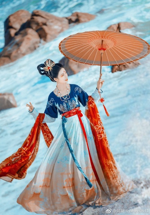 Traditional Chinese Hanfu.