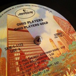 vinylhunt:  “Ohio Players Gold” - Ohio Players  (Mercury SRM-1-1122, 1976)  #vinyl #record #nowplaying #nowspinning #onmyturntable #turntable #ohioplayers