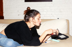 chaneltalulah:   Phoebe Tonkin for Into The Gloss  Can I just be you please?