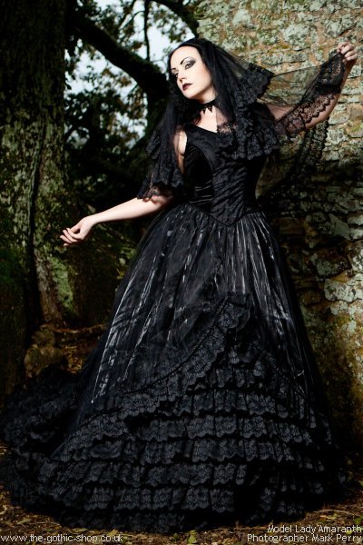 Gothic wedding dresses