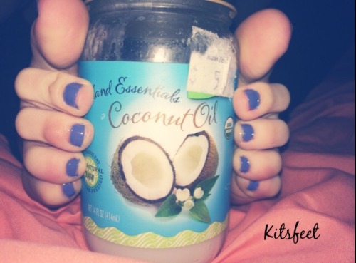 kitsfeet:  I get a lot of asks why my feet look so soft, I make my own scrub out of coconut oil and 
