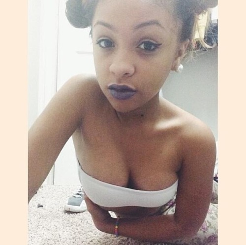 mesooconfident:  http://mesooconfident.tumblr.com 