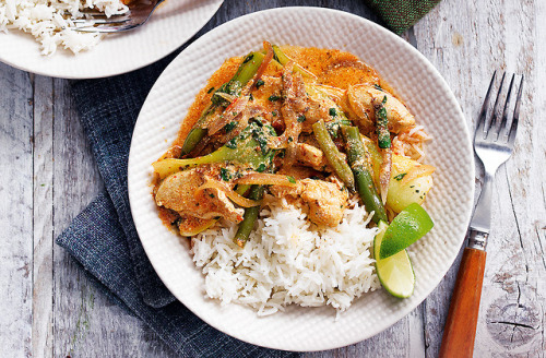 Red chicken curry